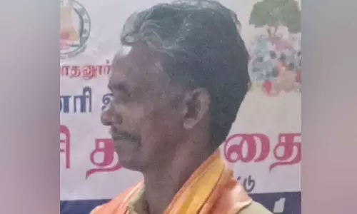 ஆம்பூர் அருகே துப்புரவு பணியாளர் துப்பாக்கியால் சுட்டு தற்கொலை