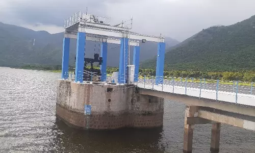 51 அடியை எட்டிய நீர்மட்டம்: மஞ்சளாறு அணையில் முதற்கட்ட வெள்ள அபாய எச்சரிக்கை