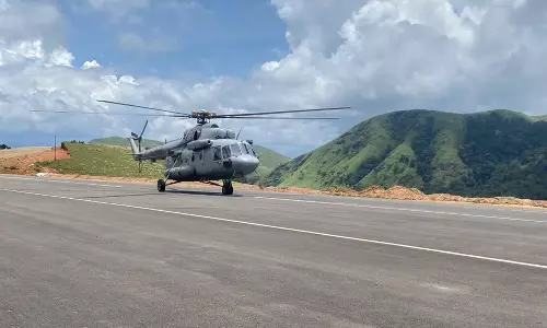 குமுளி அருகே இயற்கை பேரிடர் ஒத்திகை: ஹெலிகாப்டரை தரை இறக்கி விமான படையினர் சோதனை