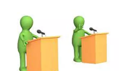 அரசு மகளிர் கலை கல்லூரியில்  பட்டிமன்றம்