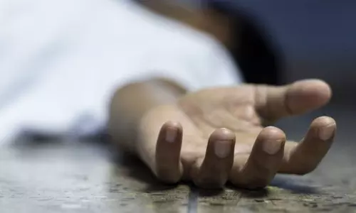மொபட்டில் இருந்து தவறி கீழே விழுந்த தொழிலாளி சாவு