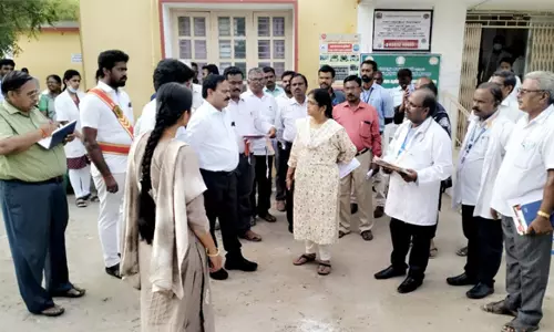 மகுடஞ்சாவடி அரசு மருத்துவமனையில் மாவட்ட கண்காணிப்பு அலுவலர் ஆய்வு