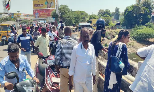 கடலூர் கெடிலம் ஆற்றில் மூதாட்டி பிணம்: போலீசார் விசாரணை