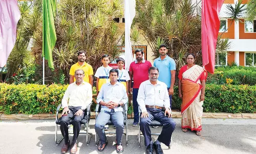 டென்னிஸ் போட்டியில் ஸ்ரீராம் பள்ளி மாணவர்கள் சாதனை