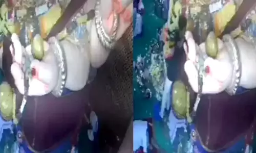 பல ஆயிரம் ரூபாய்க்கு ஏலம் விடப்படும் விநாயகர் கையில் இருந்த 11 கிலோ லட்டு திருட்டு