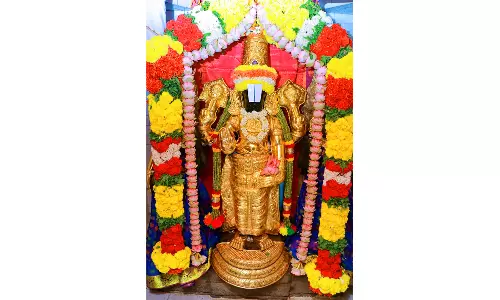 போடி பெருமாள் கோவிலில் புரட்டாசி முதல் சனி வழிபாடு