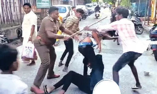 புதுச்சேரியில் விநாயகர் சிலை ஊர்வலத்தில் திடீர் மோதல்: போலீசார் தடியடி