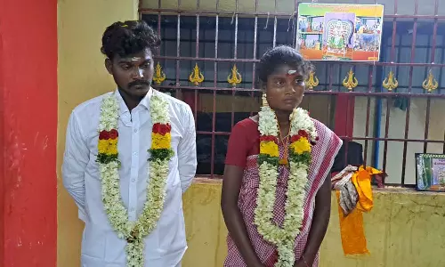 விருத்தாசலம் அருகே 6 வருட காதல், 6 மாத கர்ப்பம்: காதலனை போராடி கரம்பிடித்த காதலி