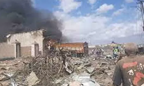 சோமாலியாவில் தற்கொலை படை தாக்குதலில் 15 பேர் பலி