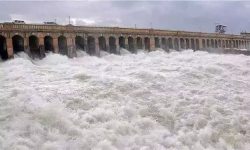 கர்நாடக அணைகளில் இருந்து காவிரி ஆற்றில் தண்ணீர் திறப்பு அதிகரிப்பு