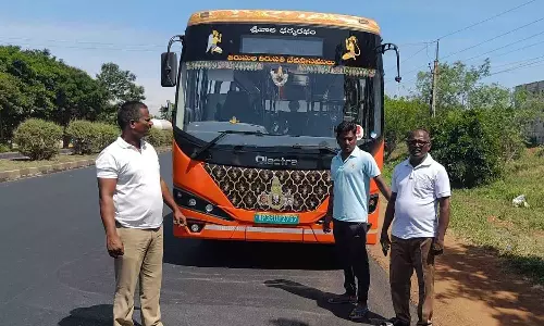 திருப்பதியில் கோவிலுக்கு சொந்தமான மின்சார பஸ் திருட்டு