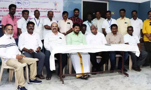 இலவச கண் பரிசோதனை-பொது மருத்துவ முகாம்