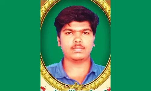 மதுராந்தகம் ரெயில் நிலையத்தில் ரெயிலில் இருந்து தவறி விழுந்த என்ஜினீயரிங் மாணவர் பலி