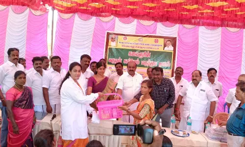 வருமுன் காப்போம் மருத்துவ முகாம்