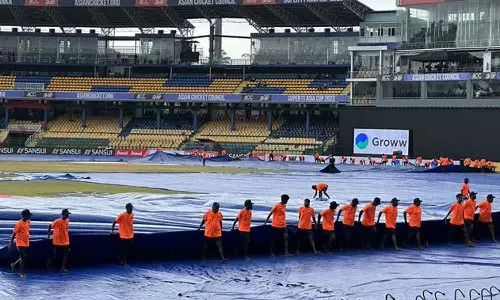 இந்தியா, ஆஸ்திரேலியா 2வது ஒருநாள் போட்டி - மழையால் ஆட்டம் பாதிப்பு