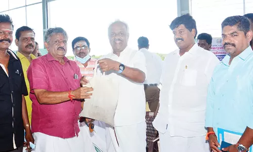 திடக்கழிவு மேலாண்மை குறித்து வர்த்தகர்களுக்கு செயல்விளக்கம்