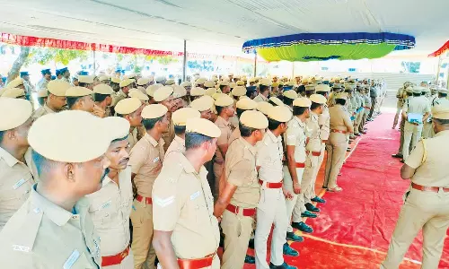 முத்துப்பேட்டையில் விநாயகர் சிலை ஊர்வலத்தை யொட்டி பலத்த போலீஸ் பாதுகாப்பு