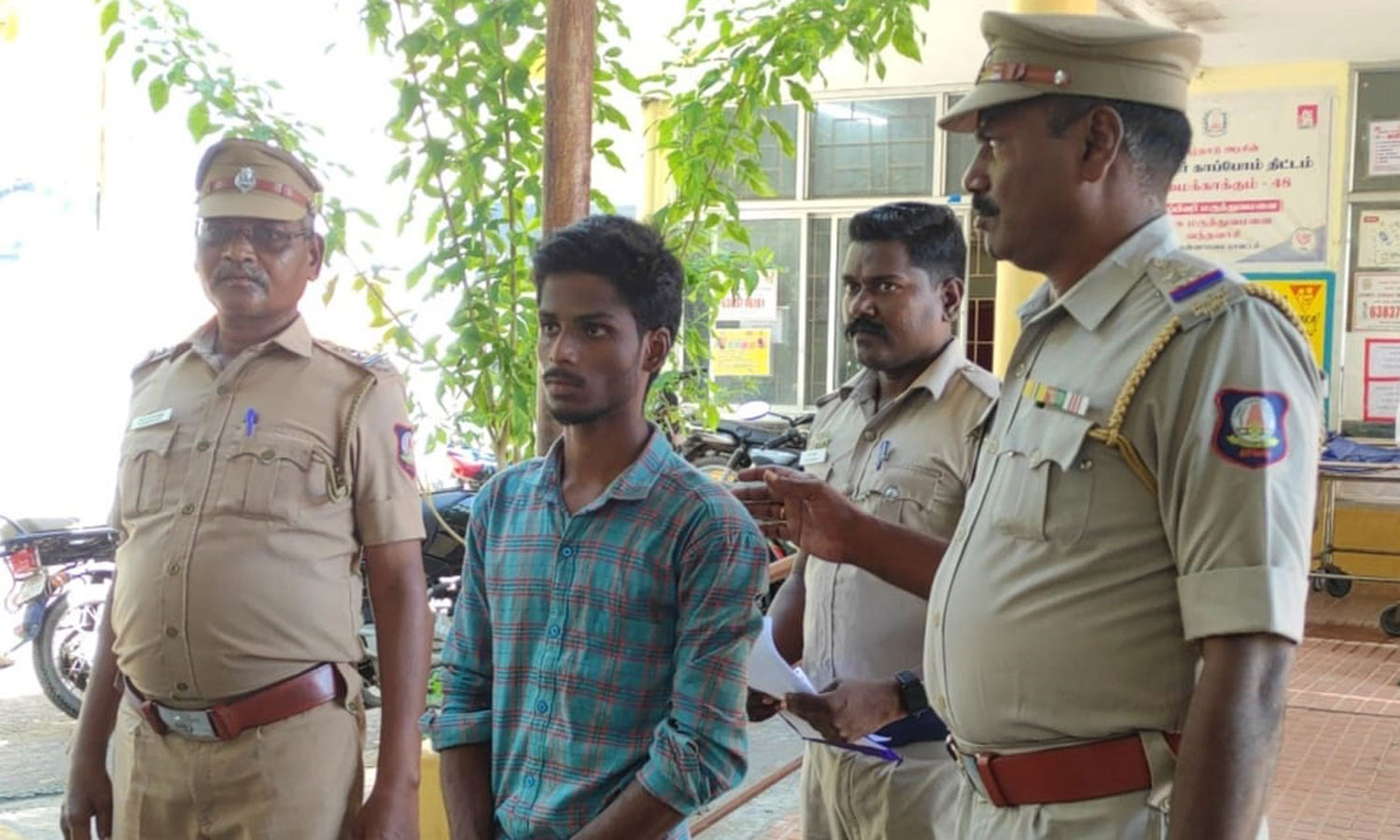 வந்தவாசி அருகே 10-ம் வகுப்பு மாணவி கொலை: வாலிபர் வெறிச்செயல்