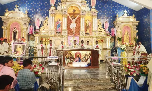 புனித குழந்தை தெரசாள் தேவாலய பெருவிழா கொடியேற்றம்