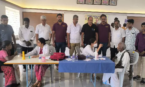 காரமடையில் இலவச கண் சிகிச்சை முகாம்