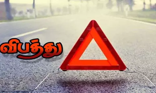 குமாரபாளையத்தில் கல்லூரி மாணவர்கள் 3 பேர் படுகாயம்