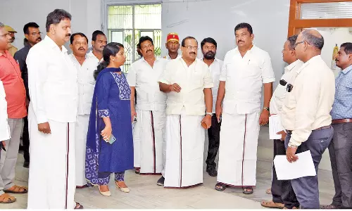 உதயநிதி ஸ்டாலின் வருகை: அரசு விழா ஏற்பாடுகள் குறித்து அமைச்சர் சக்கரபாணி ஆய்வு