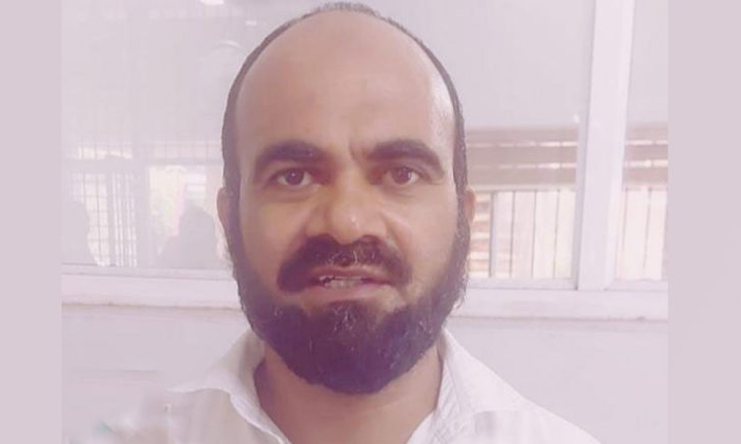 மாணவியை பாலியல் பலாத்காரம் செய்த ஆசிரியர் கைது