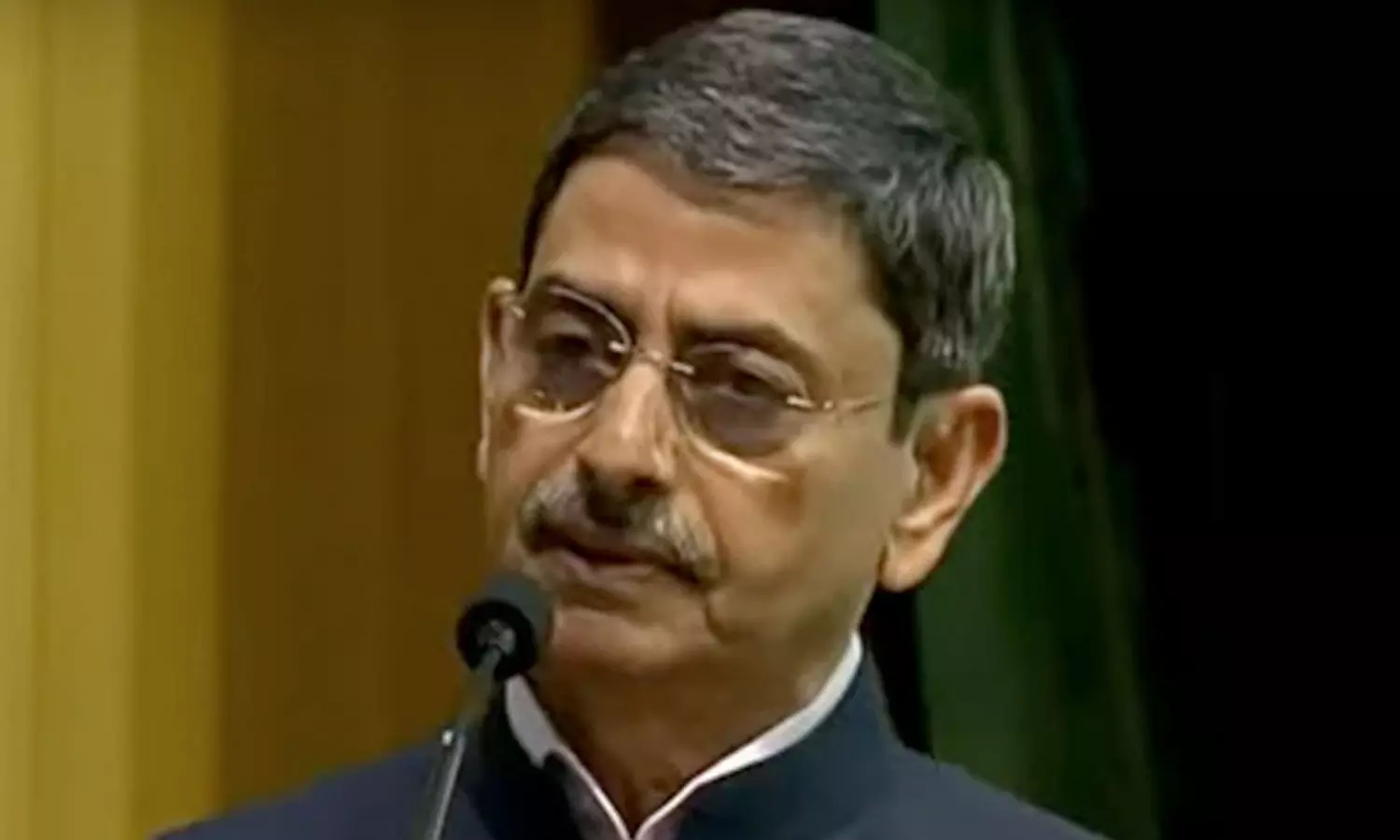 துணைவேந்தர் விவகாரம்.. தமிழக அரசுக்கு அதிகாரமில்லை.. ஆளுநர் ஆர்.என். ரவி துணைவேந்தர் விவகாரம்.. தமிழக அரசுக்கு அதிகாரமில்லை.. ஆளுநர் ஆர்.என். ரவி