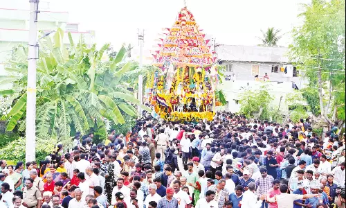 காணிப்பாக்கம் விநாயகர் கோவிலில் தேரோட்டம்