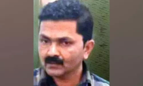 கட்டிட அனுமதிக்கு விண்ணப்பத்தவரிடம் ரூ.25 ஆயிரம் லஞ்சம் வாங்கிய அதிகாரி கைது