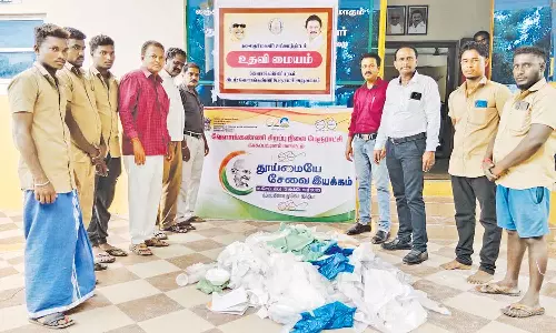 கடைகளில் 30 கிலோ பிளாஸ்டிக் பறிமுதல்