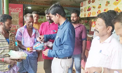 100 கிலோ கெட்டுப்போன கோழி இறைச்சி பறிமுதல்