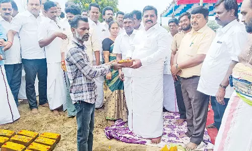 தரங்கம்பாடியில், மீன் இறங்கு தளம் அமைக்க பூமிபூஜை