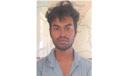 மோட்டார் சைக்கிள் திருடிய வாலிபர் கைது