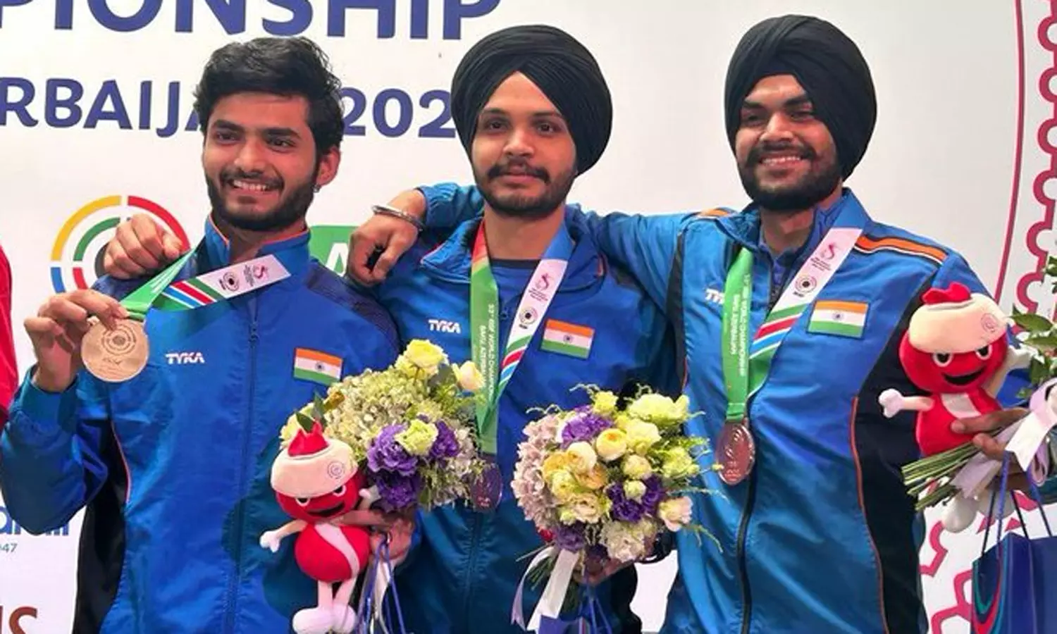 துப்பாக்கி சூடு 10 மீட்டர் ஏர் பிஸ்டல் ஆண்கள் அணி... ... ஆசிய விளையாட்டு போட்டி: கபடி, கிரிக்கெட்டில் தங்கம் வென்று இந்தியா அசத்தல்- பதக்கம் 107ஆனது! லைவ் அப்டேட்ஸ் துப்பாக்கி சூடு 10 மீட்டர் ஏர் பிஸ்டல் ஆண்கள் அணி... ... ஆசிய விளையாட்டு போட்டி: கபடி, கிரிக்கெட்டில் தங்கம் வென்று இந்தியா அசத்தல்- பதக்கம் 107ஆனது! லைவ் அப்டேட்ஸ்