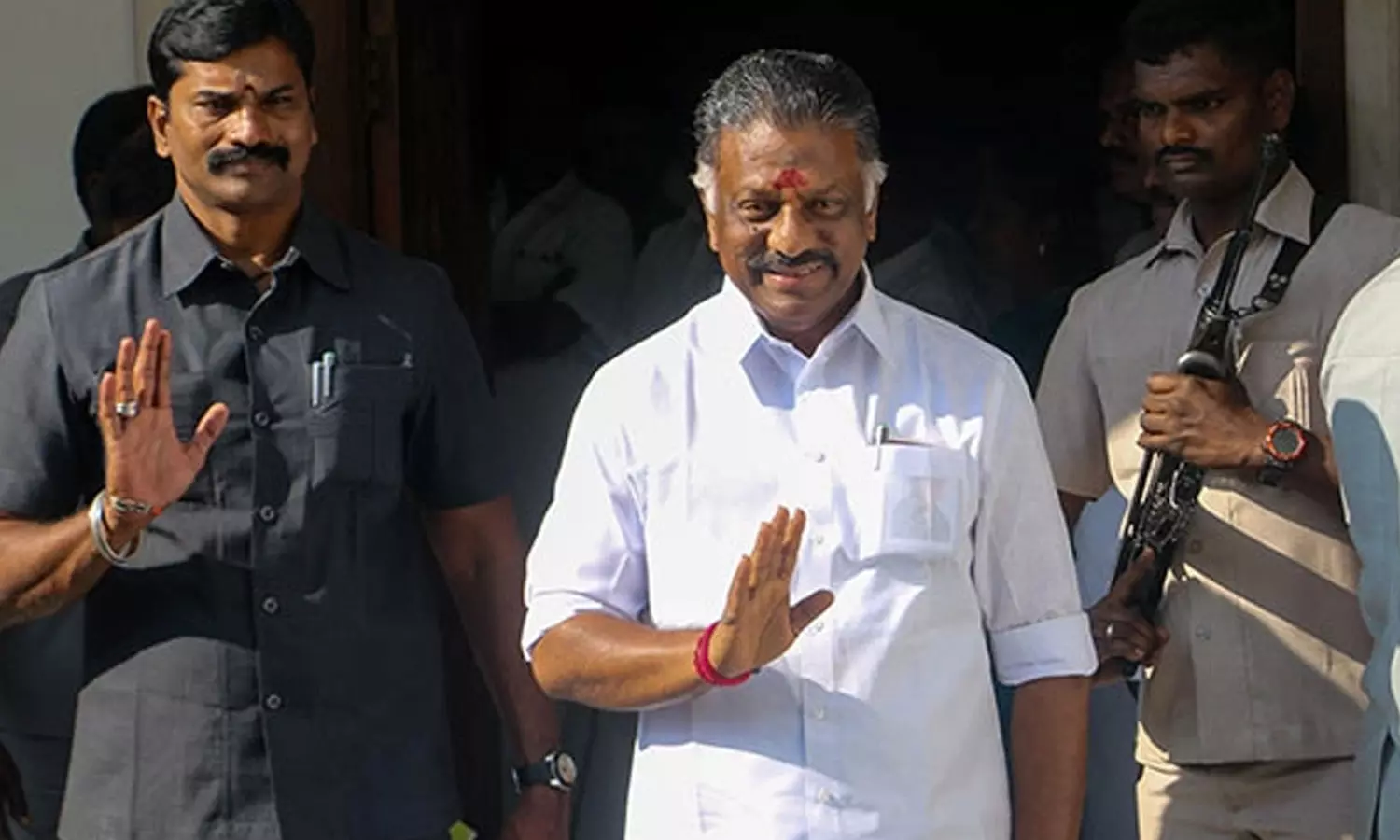 அ.தி.மு.க.-பா.ஜ.க. உறவு முறிந்தாலும் நாடகம் என்றாலும், எந்த கவலையும் இல்லை - ஓ.பி.எஸ். அ.தி.மு.க.-பா.ஜ.க. உறவு முறிந்தாலும் நாடகம் என்றாலும், எந்த கவலையும் இல்லை - ஓ.பி.எஸ்.