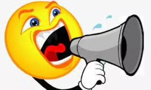 வாகன ஓட்டிகளுக்கு விழிப்புணர்வு