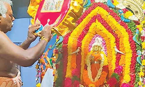 உடன்குடி அருகே பத்ரகாளி அம்மன் கோவிலில் புரட்டாசி திருவிழா