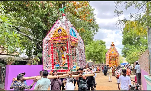 நாசரேத் அருகே பரிசுத்த உபகார மாதா ஆலய திருவிழாவில் சப்பர பவனி