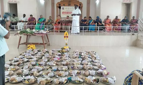 கல்லிடைக்குறிச்சியில் 100 கர்ப்பிணிகளுக்கு சமுதாய வளைகாப்பு