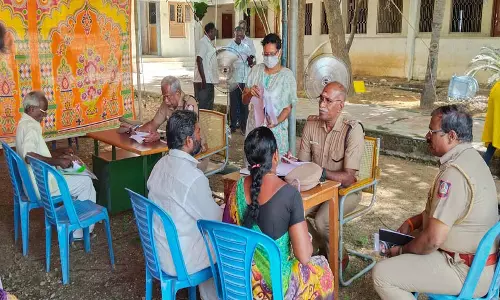 கள்ளக்குறிச்சி மாவட்ட  போலீஸ் சூப்பிரண்டு அலுவலகத்தில் மக்கள் குறை தீர்வு கூட்டம்