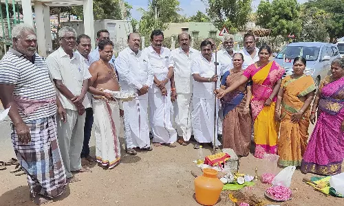 பீடம்பள்ளியில் ரூ.25 லட்சம் மதிப்பிலான நலத்திட்ட பணிகள் தொடக்கம்