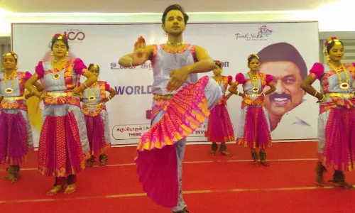 மாமல்லபுரத்தில் உலக சுற்றுலா தின விழா ஆட்டம் பாட்டத்துடன் கோலாகலம்