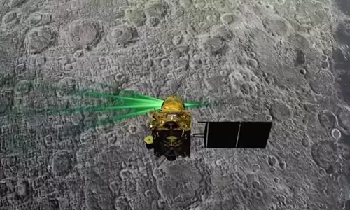 நிலவு, பூமியை தொடர்ந்து ஆய்வு செய்யும் சந்திரயான்-3ன் ஷேப் கருவி: 52 நாட்களாக நிலவை சுற்றுகிறது