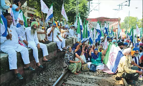 பஞ்சாப் விவசாயிகள் 3 நாட்கள் ரெயில் மறியல்