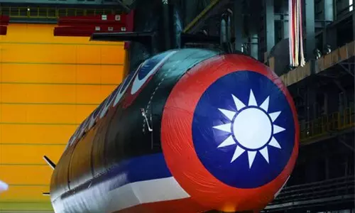 தைவானில் முதன் முறையாக உள்நாட்டிலேயே தயாரிக்கப்பட்ட நீர் மூழ்கி போர்க்கப்பல்