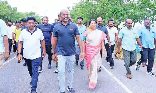 நடப்போம் நலம் பெறுவோம் நடைபயிற்சி: அமைச்சர்கள் மா.சுப்பிரமணியன், கீதாஜீவன் பங்கேற்பு