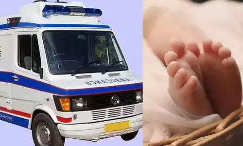 ஒரே ஆம்புலன்சில் 2 கர்ப்பிணிகளுக்கு பிரசவம்