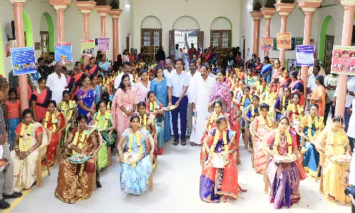 குழந்தைகளுக்கு சத்தான உணவு வழங்க வேண்டும்