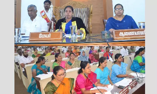 கோவை மாநகராட்சி கூட்டம்: அதிகாரிகள் மீது கவுன்சிலர்கள் குற்றச்சாட்டு